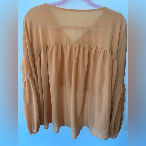 Blouse - Picture 3 of 3